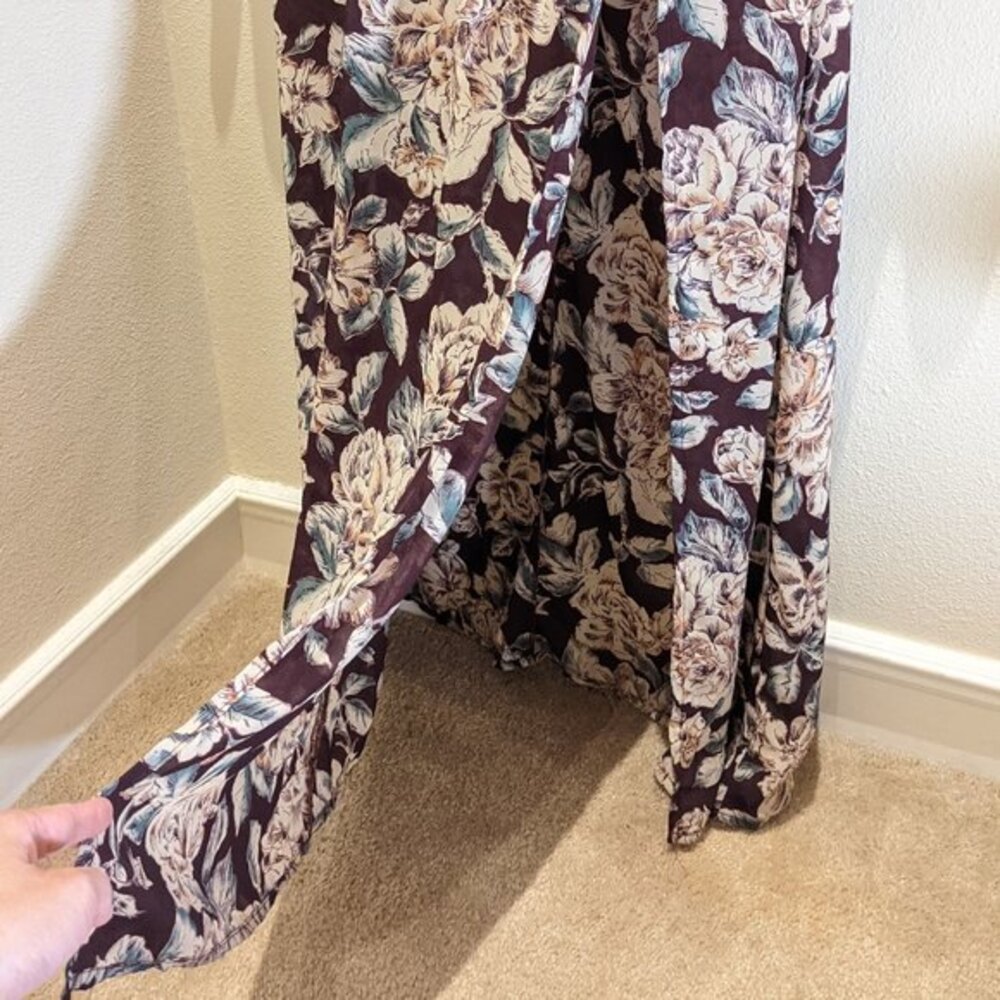 Honey Belle Y2K Choker Neck Floral Print Maxi Dress in Burgundy - Picture 6 of 15